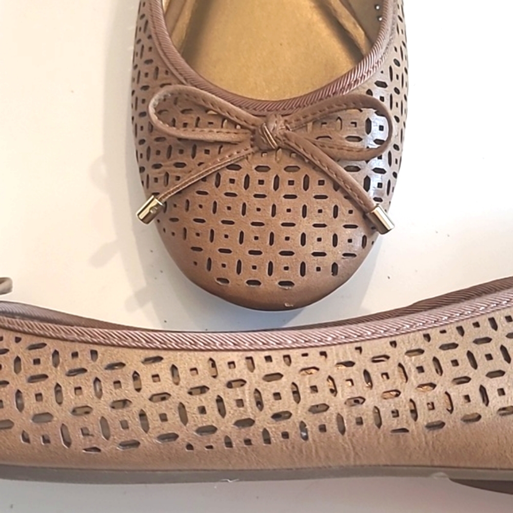 Kelly & Katie Ballet Jelly Flat Perforated Slip Resistant Flexible Slide On Flex - Picture 13 of 17